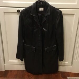 Sleek Black Leather Jacket for Women UK 16/ Europe 42/US 10-12